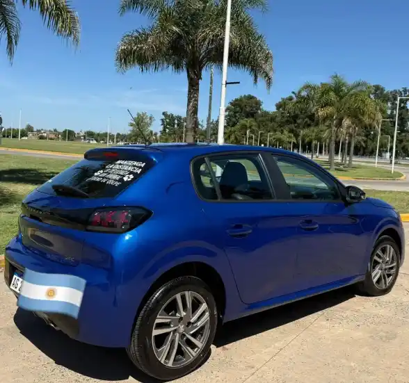 Peugeot 208 1.6 Allure Pack 2023 - foto 3