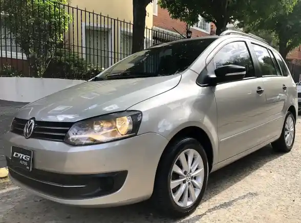 Volkswagen Suran 2011 - foto 1