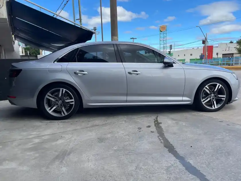 Audi A4 2.0 Tfsi Stronic 190Cv 2017 - foto 2