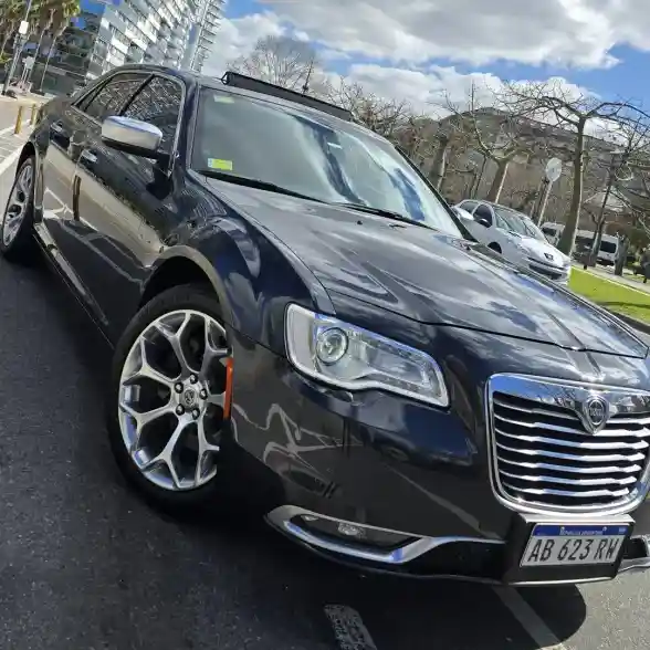 Chrysler 300C 2017 - foto 1
