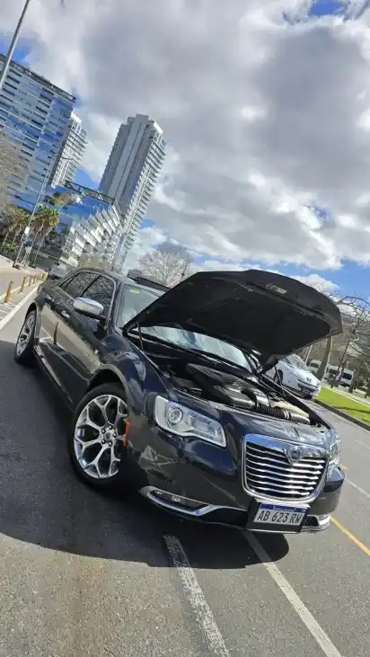 Chrysler 300C 3.6 C Atx 2017 - foto 2