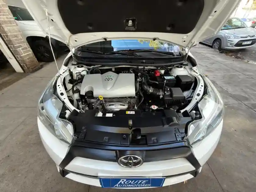 Toyota Yaris 1.5 107Cv S Cvt 2018 - foto 2