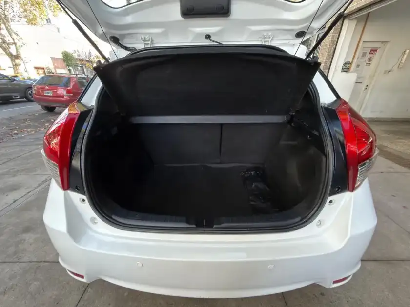 Toyota Yaris 1.5 107Cv S Cvt 2018 - foto 3