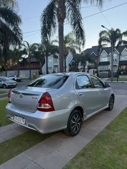 Toyota Etios 1.5 Sedan Xls 2018 - foto 4
