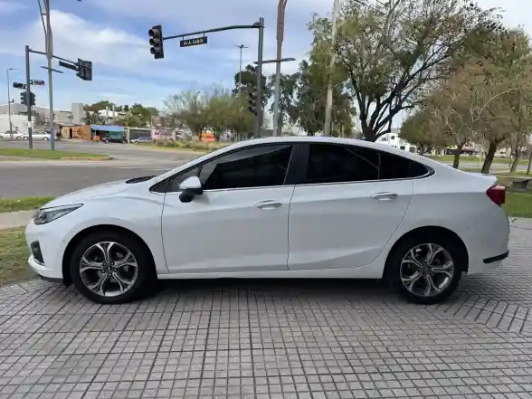 Chevrolet Cruze Ii 1.4 Premier At Sedan 2021 - foto 2