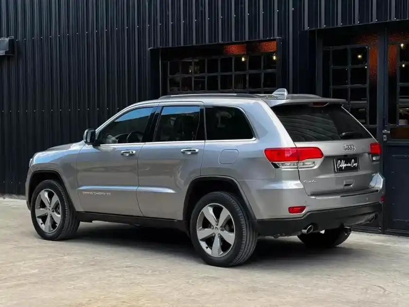 Jeep Grand Cherokee 3.6 Limited 286Hp Atx 2016 - foto 4