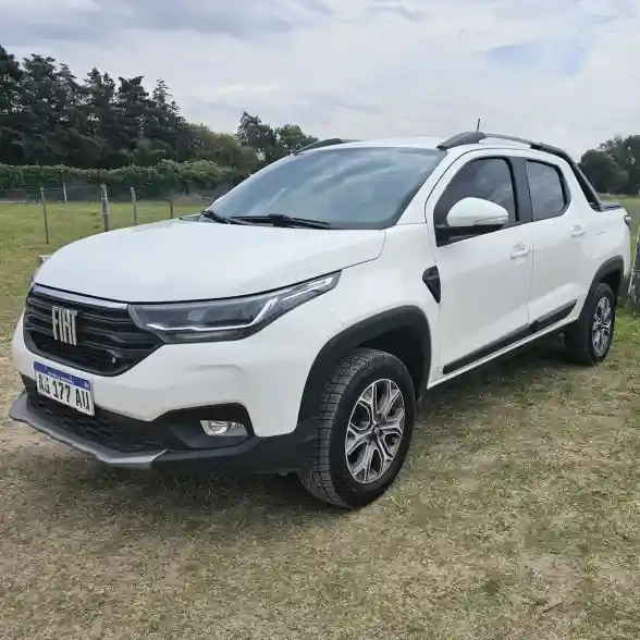 Fiat Strada 1.3 Volcano 2023 - foto 1