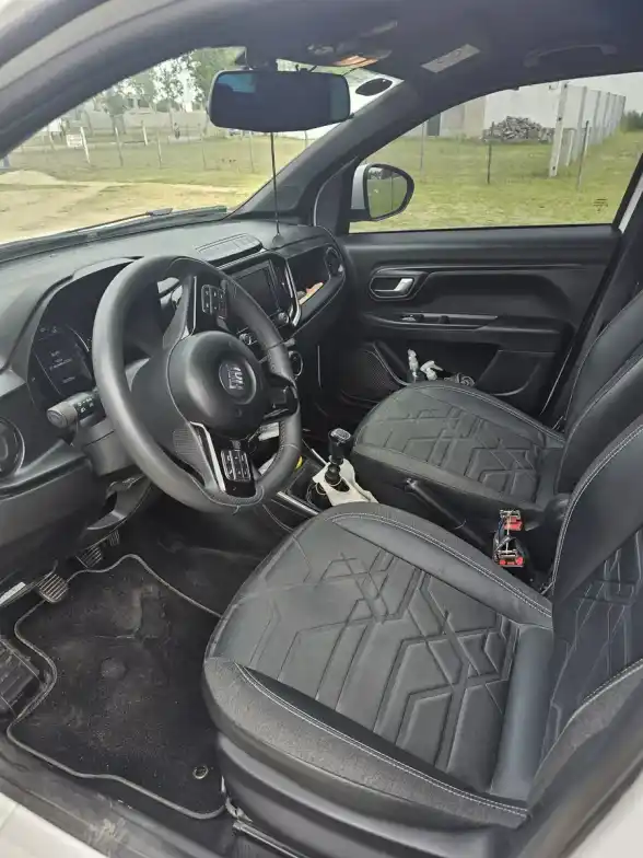 Fiat Strada 1.3 Volcano 2023 - foto 3