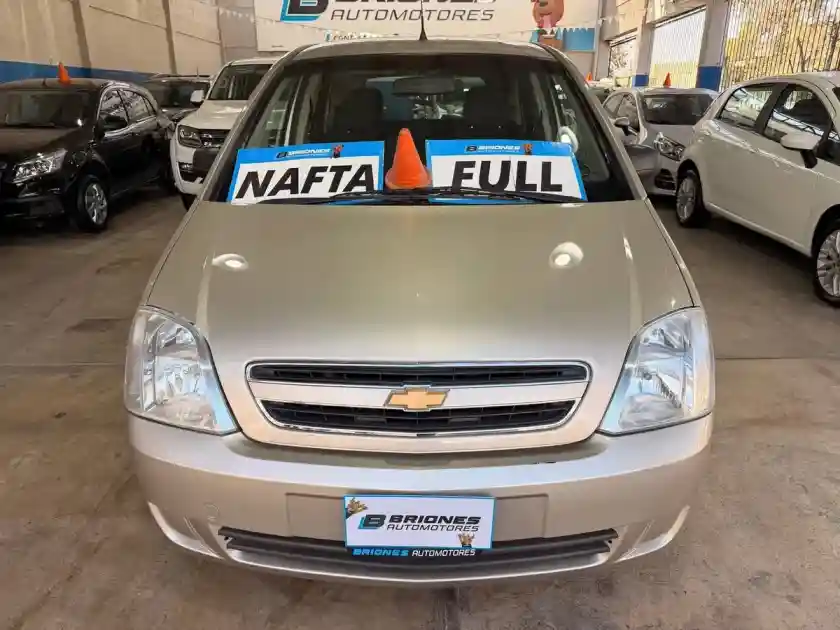 Chevrolet Meriva 1.8 Gl Plus 2011 - foto 2