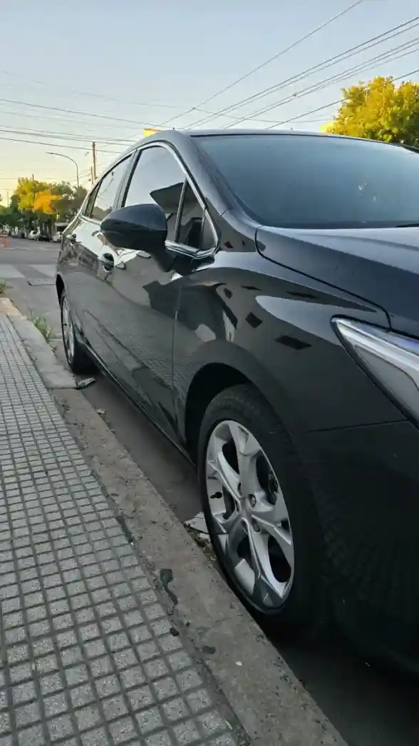 Chevrolet Cruze 5 1.4 Lt At 5P 2024 - foto 2