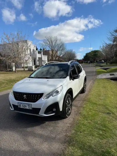 Peugeot 2008 1.6 Feline Tip 2022 - foto 2