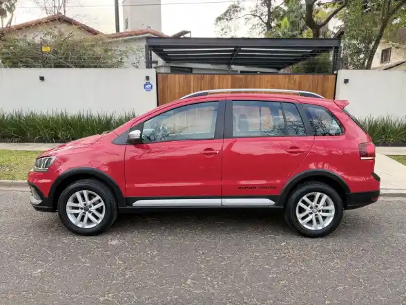 Volkswagen Suran Cross 1.6 Highline 101Cv 2015 - foto 5