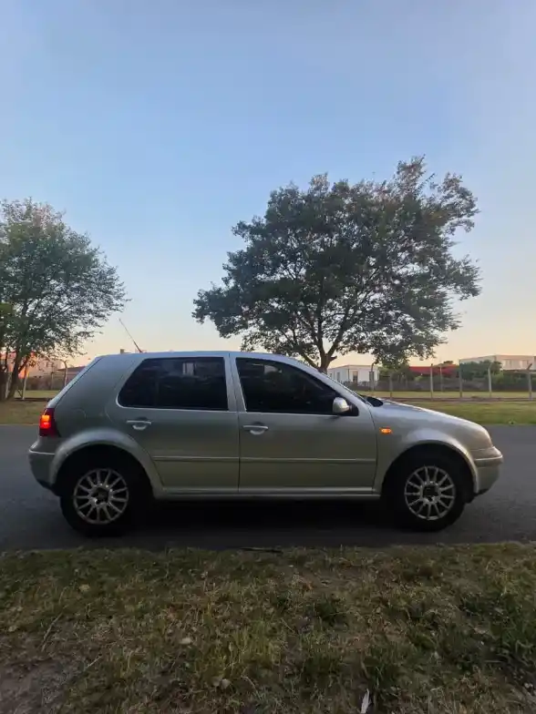 Volkswagen Golf 2.0 Highline 2006 - foto 3