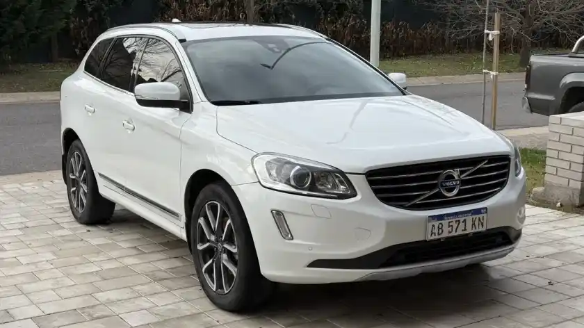 Volvo Xc60 2.5 T5 Momentum 2017 - foto 5