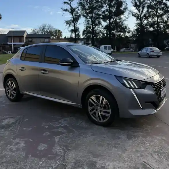 Peugeot 208 1.6L Feline Tiptronic 2023 - foto 1