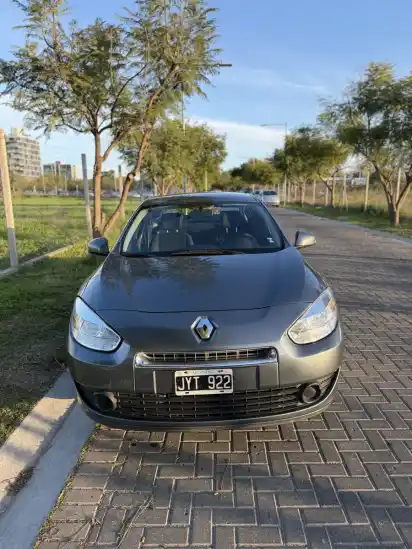 Renault Fluence 1.6 Confort 110Cv 2011 - foto 2