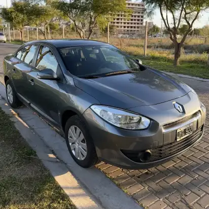 Renault Fluence 1.6 Confort 110Cv 2011 - foto 3
