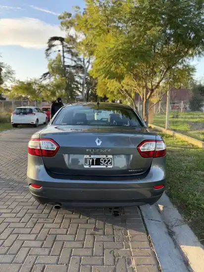 Renault Fluence 1.6 Confort 110Cv 2011 - foto 4