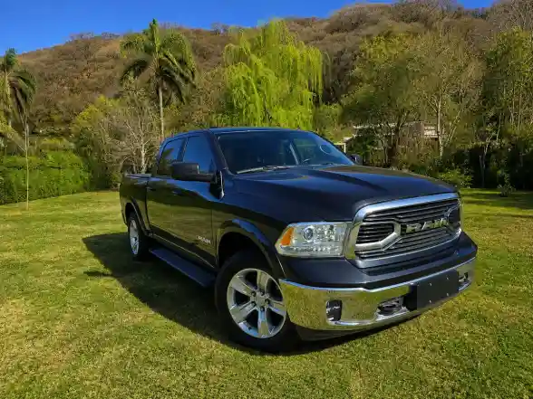Ram 1500 5.7 Laramie Atx V8 2021 - foto 2