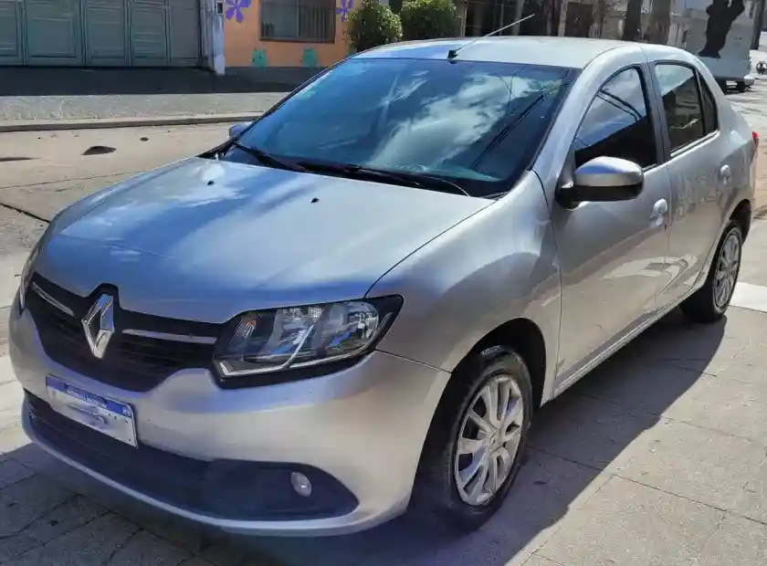 Renault Logan 2016 - foto 1