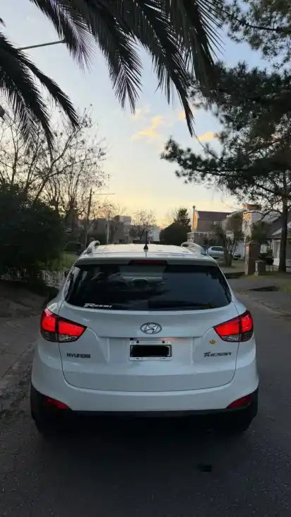 Hyundai Tucson 2.0 Gl 6At 2Wd 2013 - foto 2