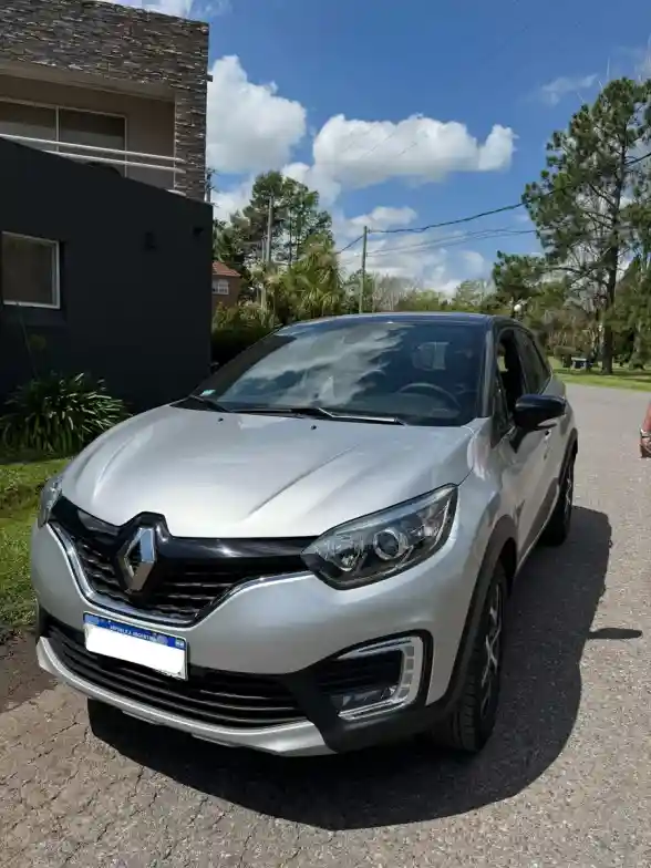 Renault Captur 2.0 Intens Manual 2022 - foto 3