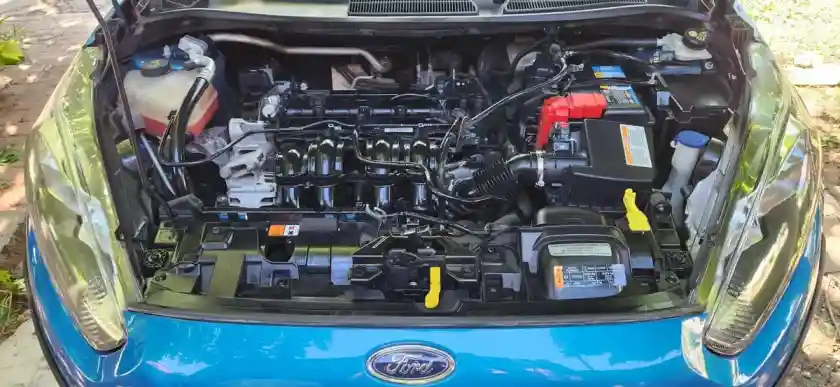 Ford Fiesta Kinetic 1.6 S 120Cv 2015 - foto 4