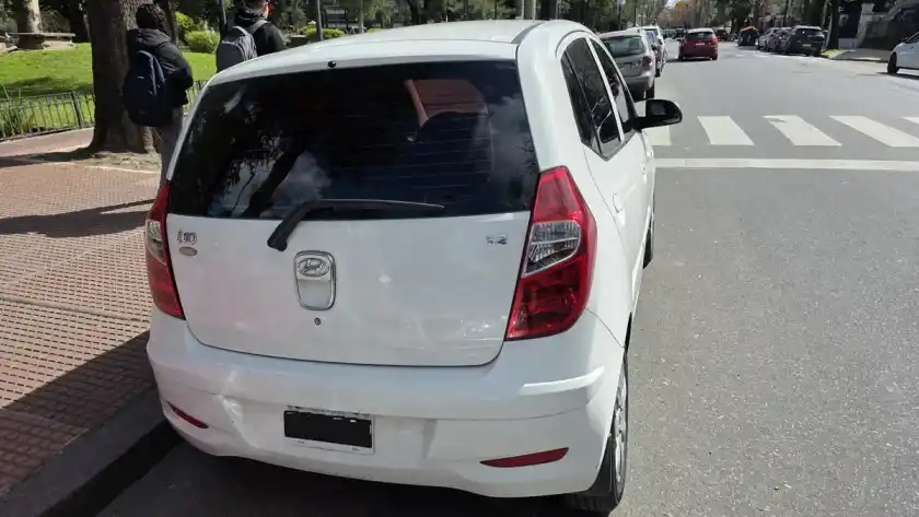 Hyundai I10 1.2 Gls Seguridad L Mt Abcp 2015 - foto 3