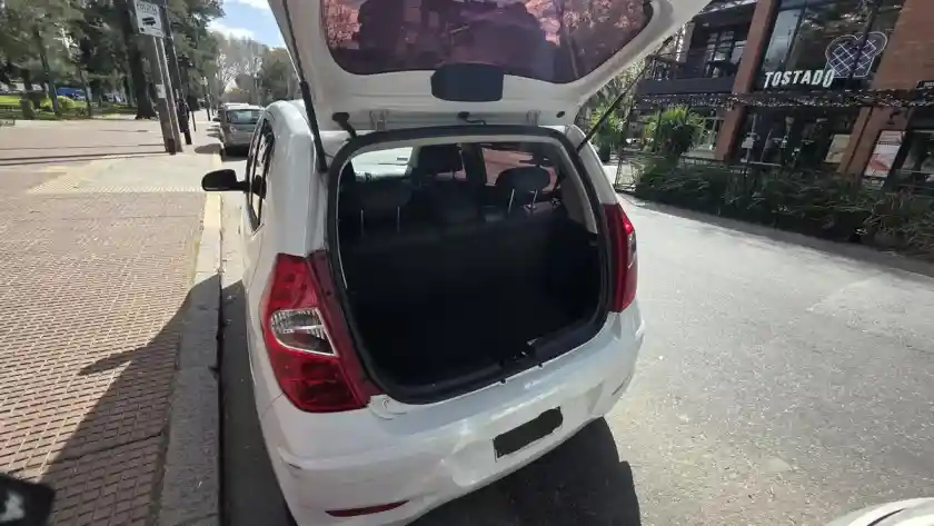 Hyundai I10 1.2 Gls Seguridad L Mt Abcp 2015 - foto 5
