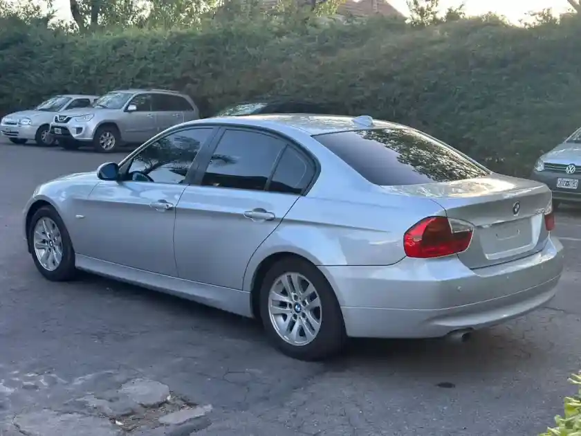 Bmw Serie 3 2.0 320I Active 2007 - foto 4