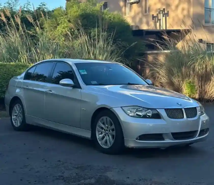 Bmw Serie 3 2.0 320I Active 2007 - foto 5
