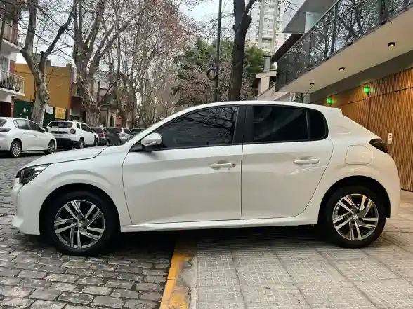 Peugeot 208 1.6 Allure Tiptronic 2020 - foto 3