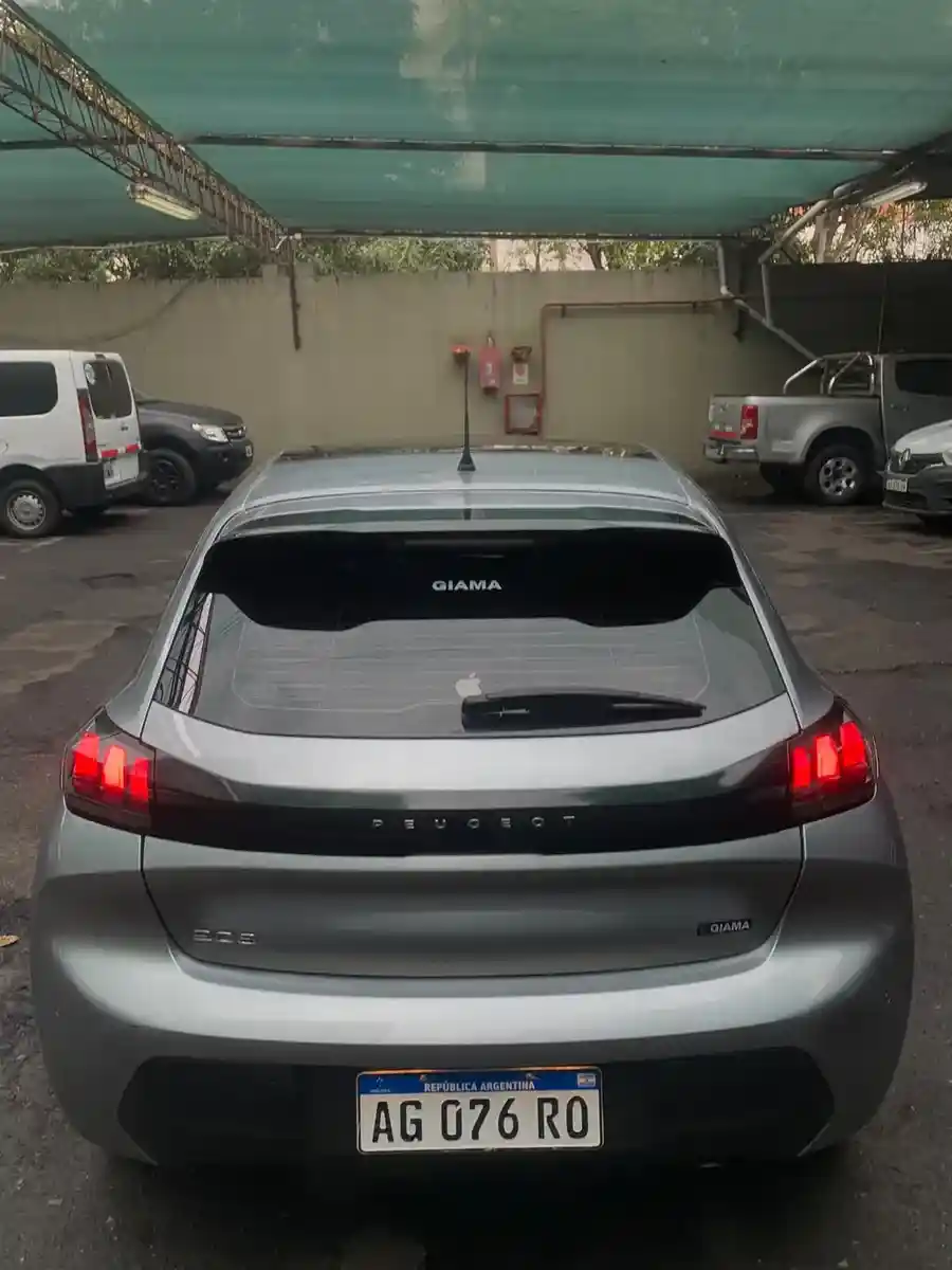 Peugeot 208 1.6 Style Tiptronic 2023 - foto 5