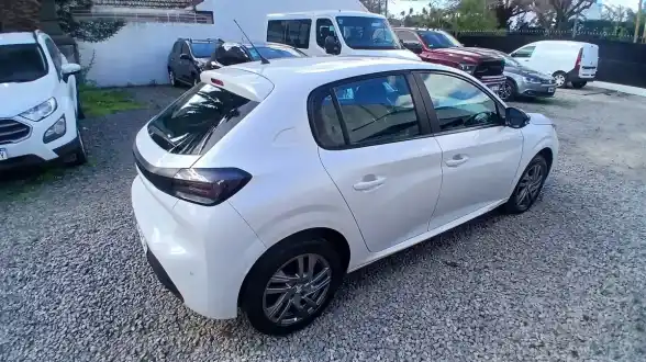 Peugeot 208 1.6 Allure Pack 2024 - foto 4