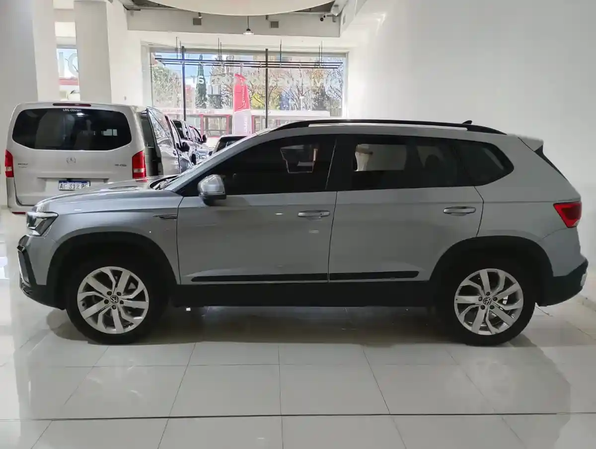 Volkswagen Taos 1.4 250 Tsi Comfortline 2023 - foto 5