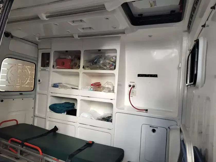 Renault Master Furgon 2.8 D F. Corto Al L1H2 2015 - foto 3