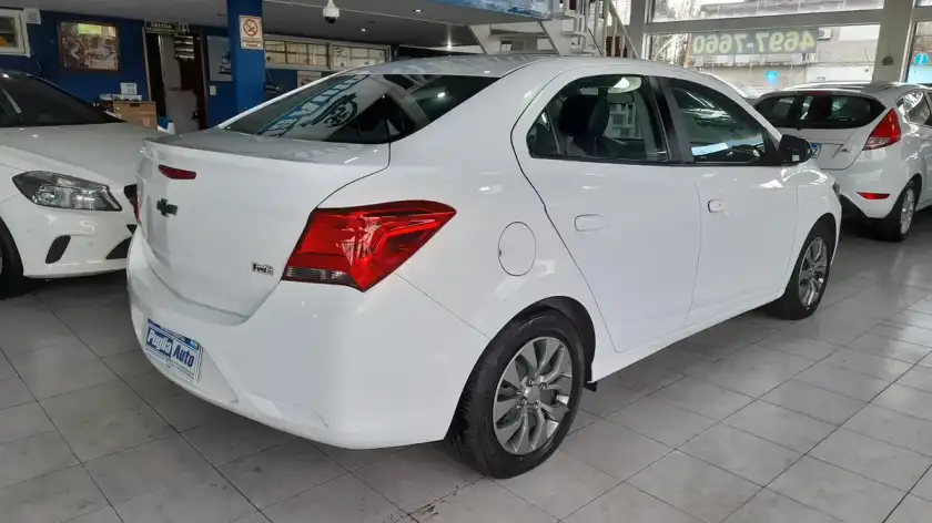 Chevrolet Onix Plus 1.4 Black Edition 2021 - foto 5