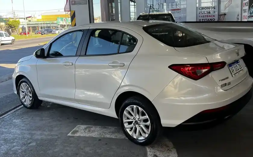 Fiat Cronos 1.3 Drive Mt 2022 - foto 4