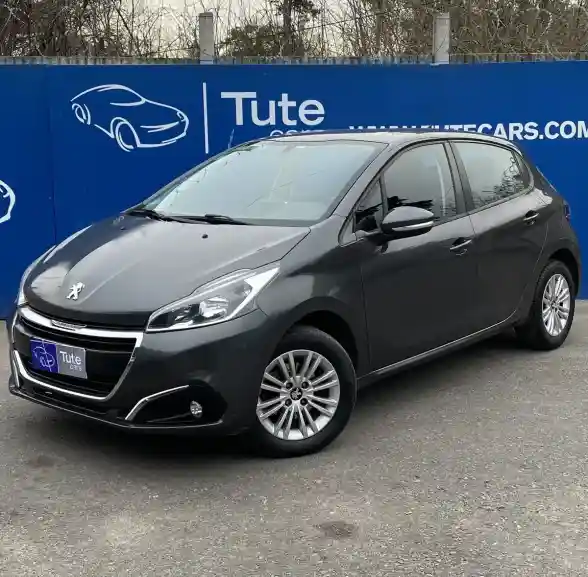 Peugeot 208 2018 - foto 1