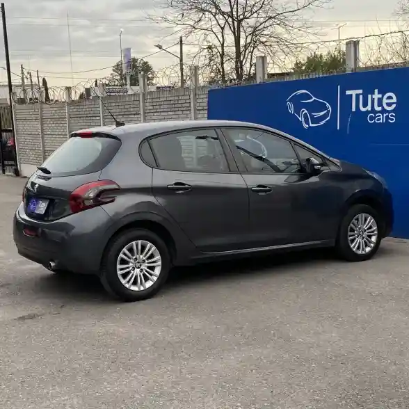 Peugeot 208 1.6 Allure 2018 - foto 5