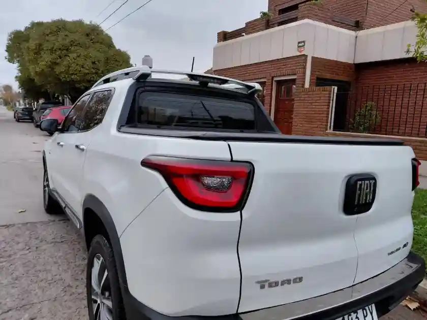 Fiat Toro 2.0 Volcano My19 4X4 At 2018 - foto 3