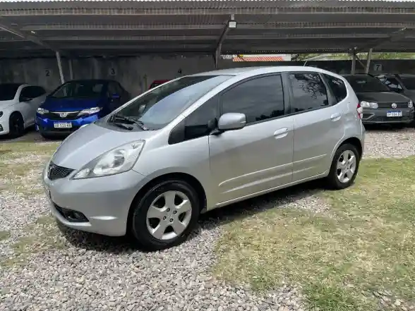 Honda Fit 2010 - foto 1