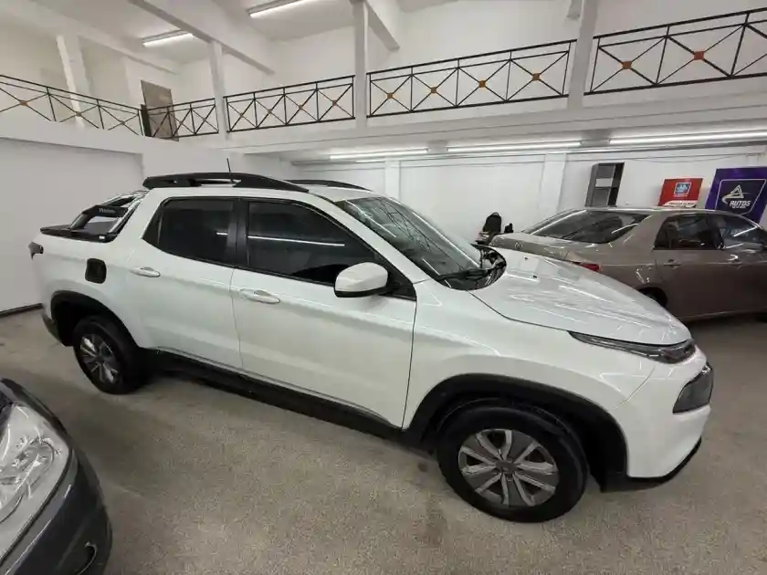 Fiat Toro 1.8 Freedom 4X2 At 2020 - foto 4