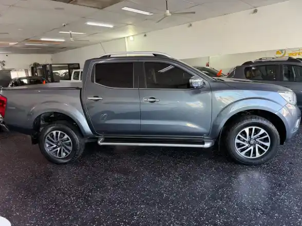 Nissan Frontier 2.3 Le Cd 4X4 At 2021 - foto 4