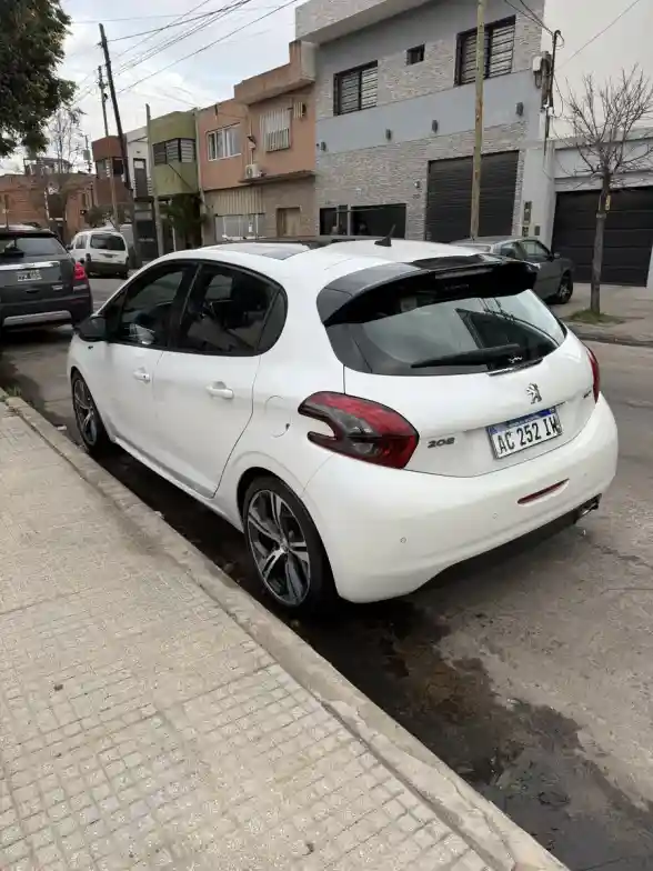 Peugeot 208 1.6 Gt Thp 2018 - foto 4