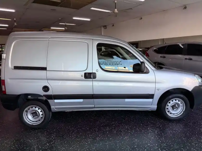 Peugeot Partner 1.6 Hdi Furgon Confort 92 2018 - foto 4