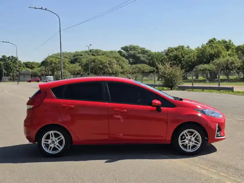 Ford Fiesta Kinetic 1.6 S Plus 2019 - foto 4