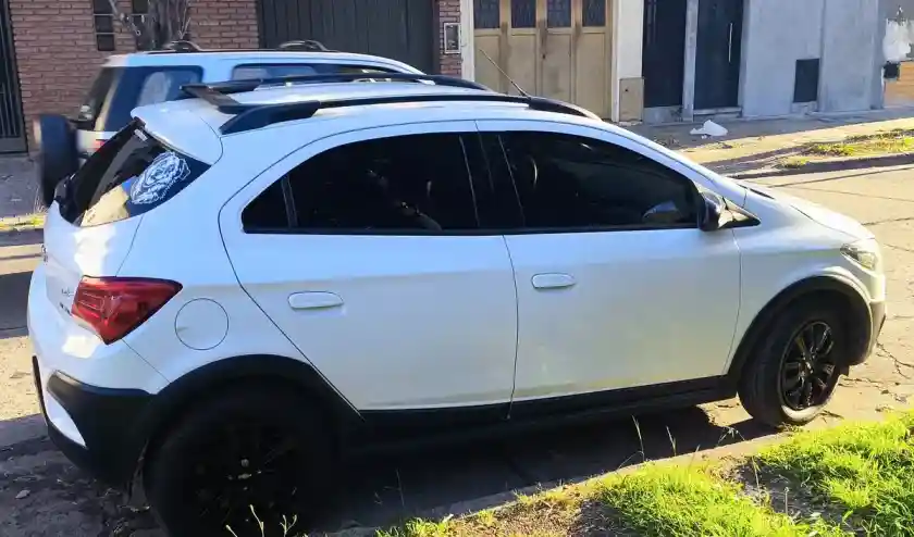 Chevrolet Onix 1.4 Activ 98Cv 2019 - foto 3