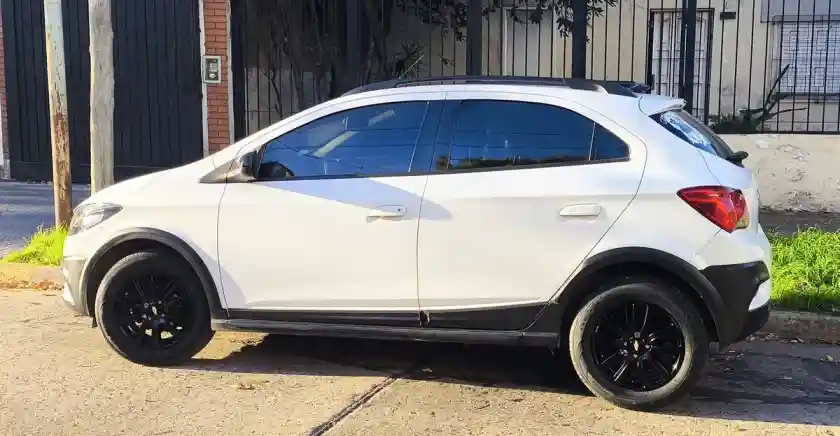 Chevrolet Onix 1.4 Activ 98Cv 2019 - foto 5