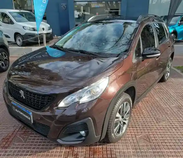 Peugeot 2008 2020 - foto 1